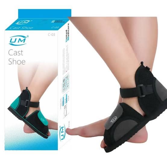 UM CHAUSSURE A PLATRE CAST SHOE TAILLE M